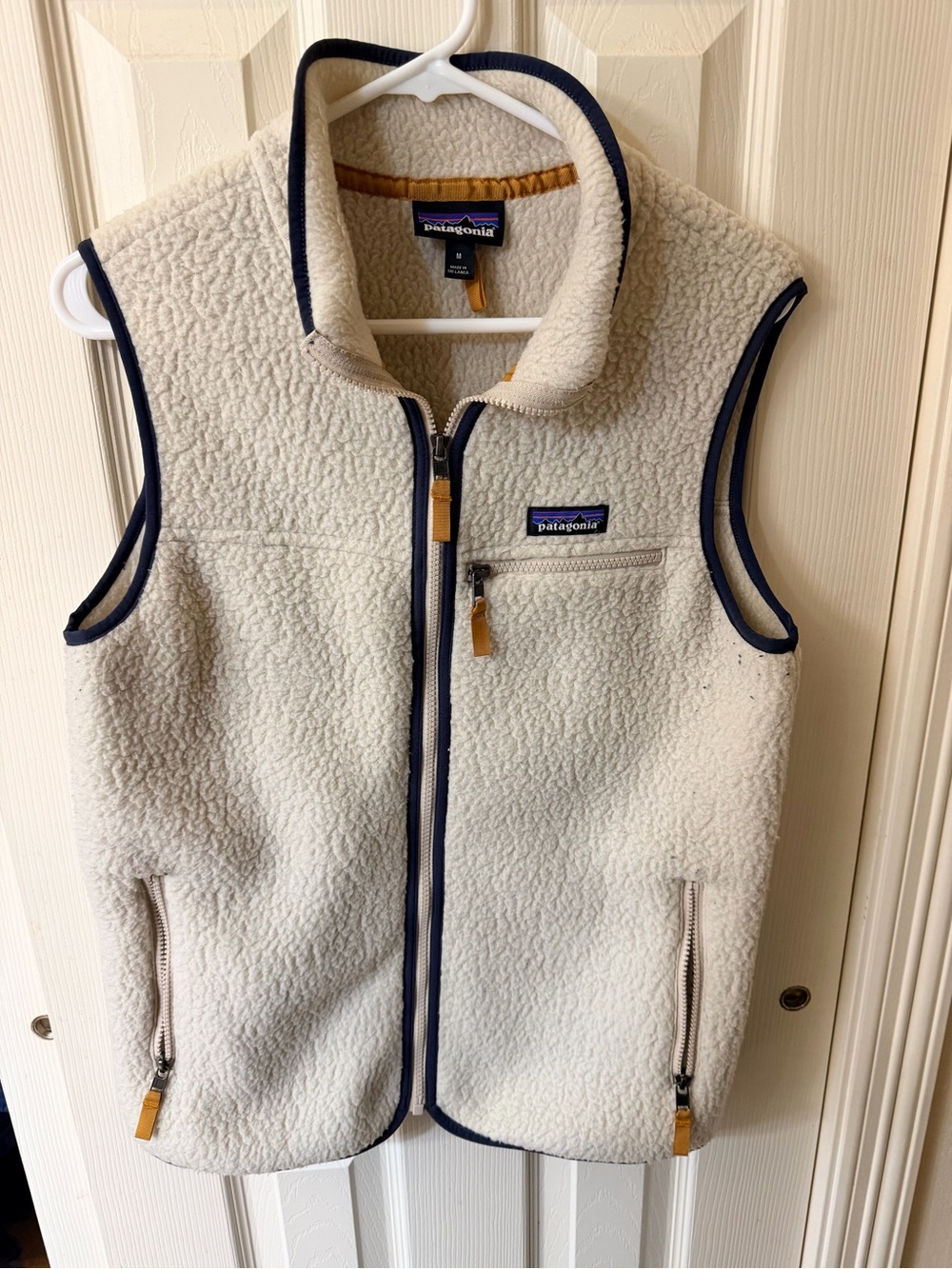 Patagonia Cream Sherpa Fleece Vest with Navy Trim